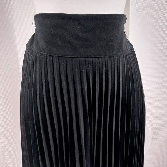 WORTHINGTON! LUXE BLACK PLEATED STRETCH KNIT SKIRT, WIDE WAISTBAND! SZ 6 - Picture 3 of 8